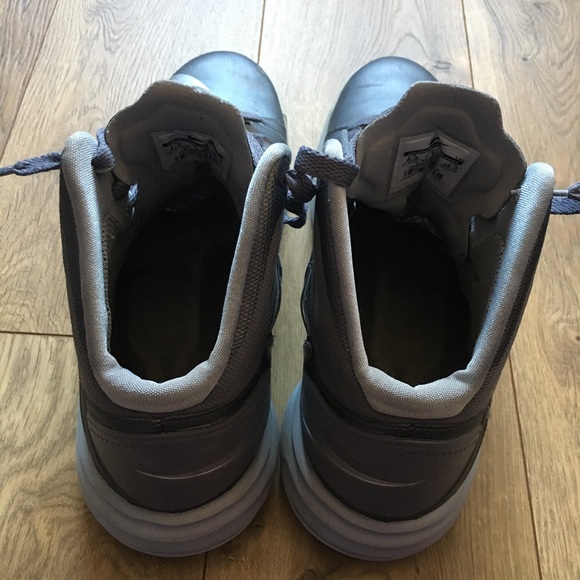 Nike Hyperdunks 2012 - Picture 2 of 6